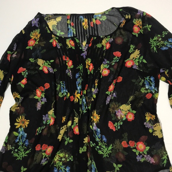 Torrid chiffon black floral blouse plus 3 - Picture 9 of 9